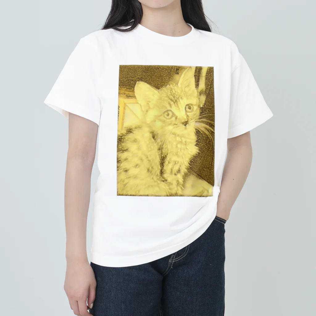 金色猫のキラキラネコ ヘビーウェイトTシャツ