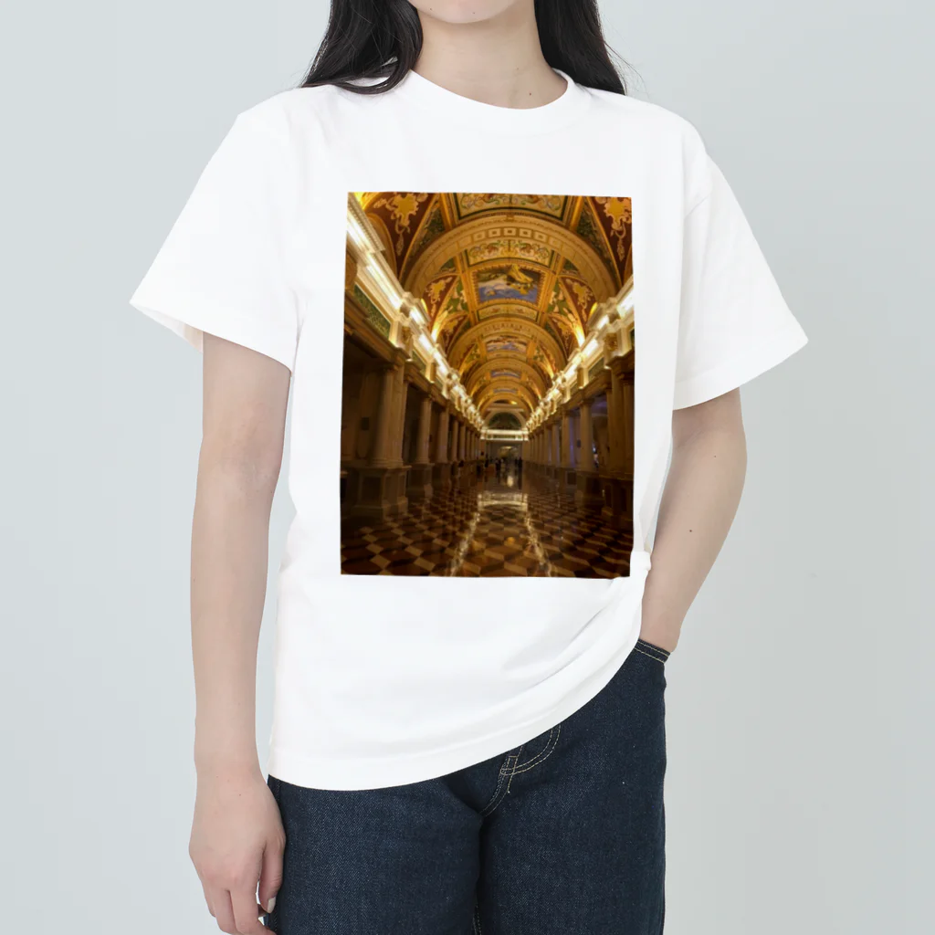 XIAO-12_15のヨーロッパ宮殿　豪華絢爛 Heavyweight T-Shirt