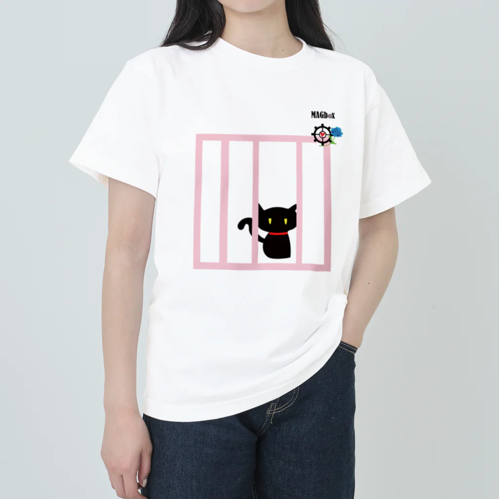 Amasyuiroのmagboxシリーズ　檻の中の黒猫 ヘビーウェイトTシャツ