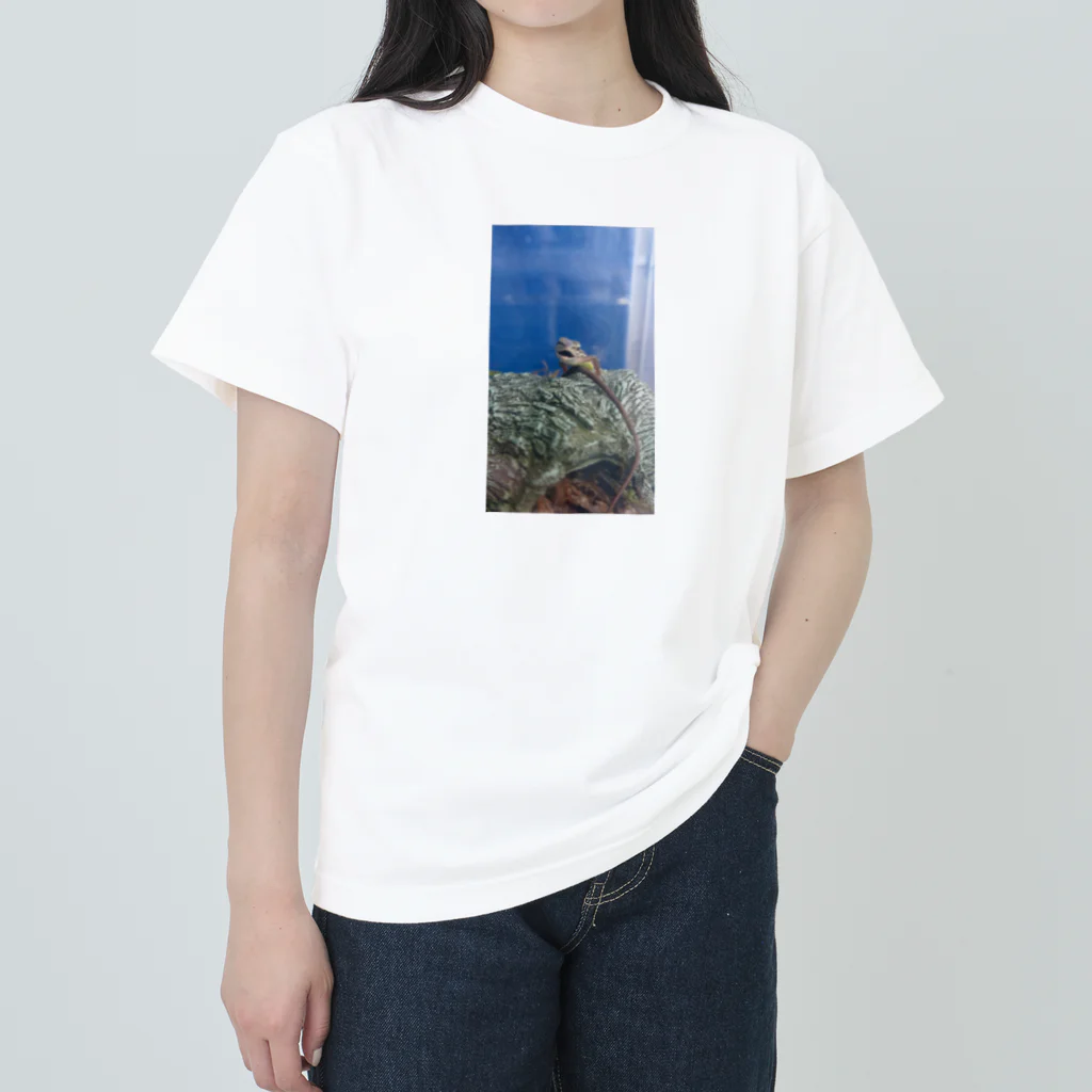 Makoto_Kawano Designの笑うトカゲ Heavyweight T-Shirt