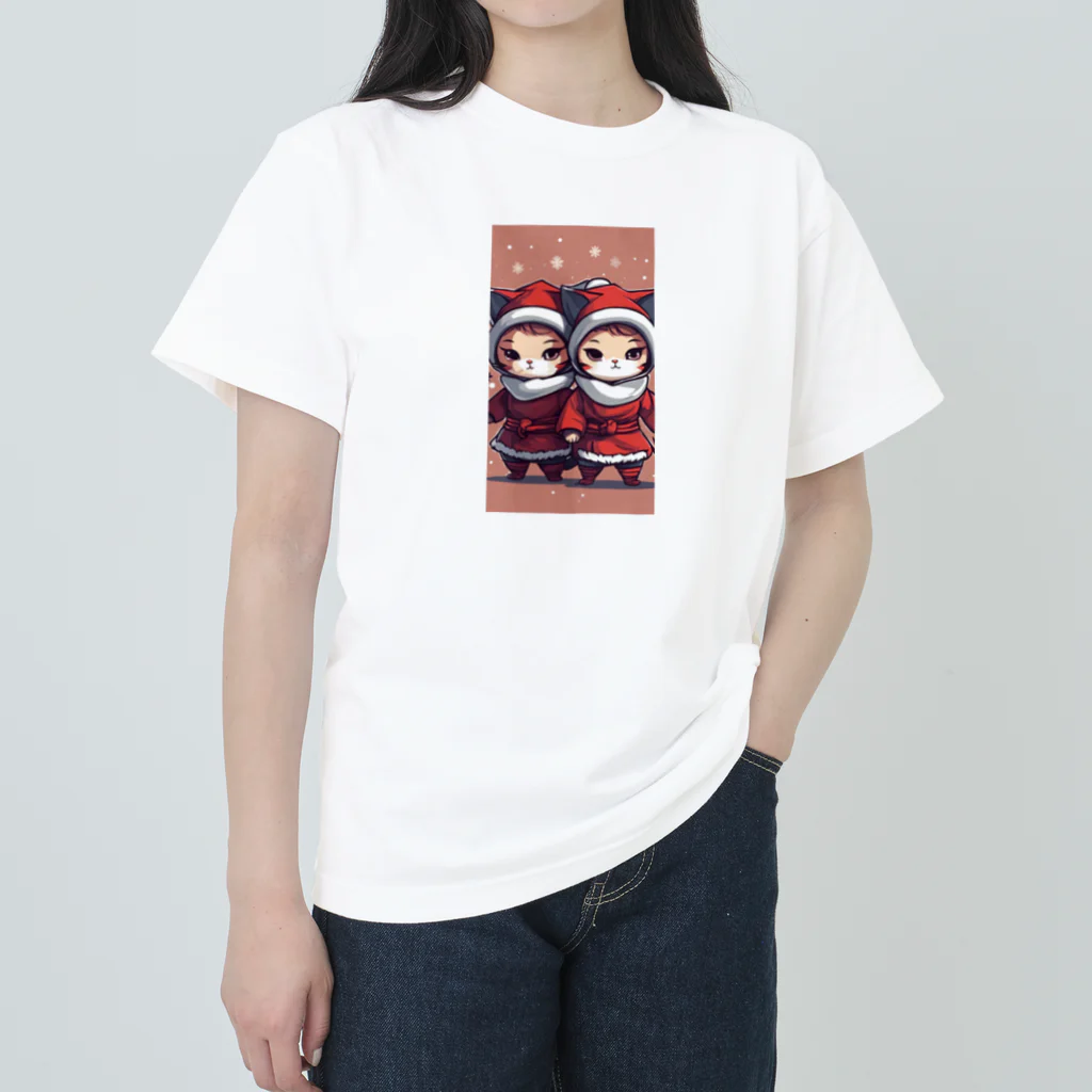 ニンニン忍者パンの愛くるしいクリスマスの忍者服を身にまとった二頭身キャラのイラスト・グッズ Heavyweight T-Shirt