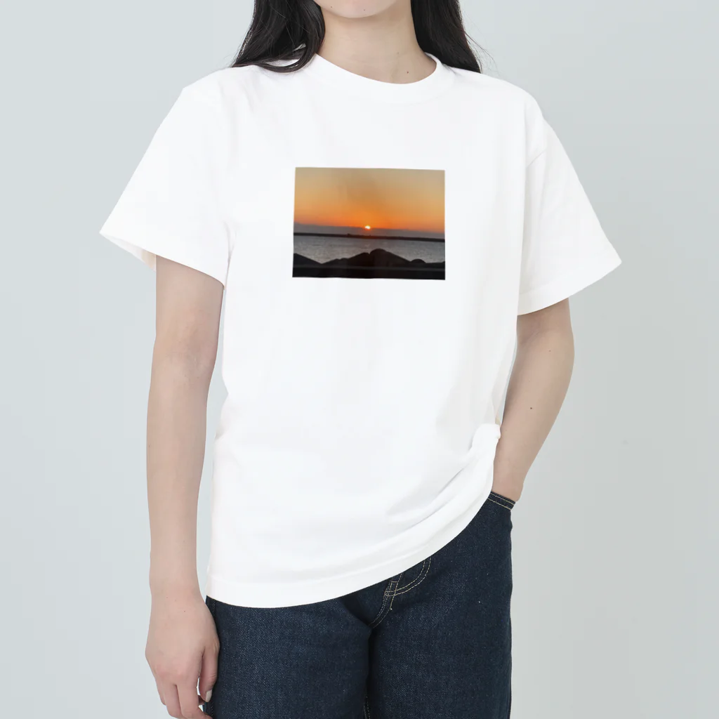 玉手箱の海に輝く朝日 ヘビーウェイトTシャツ