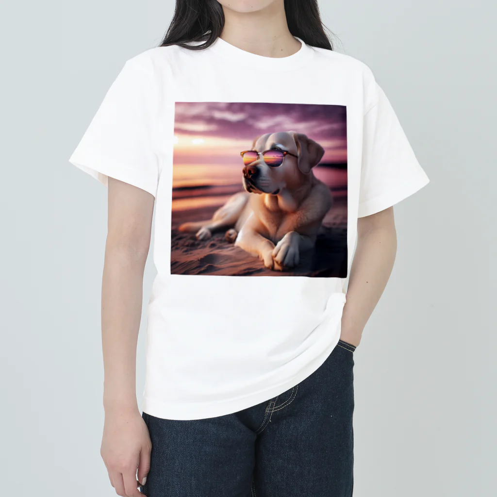 AQUAMETAVERSEのサングラスをかけた、かわいい犬 Marsa 106 Heavyweight T-Shirt