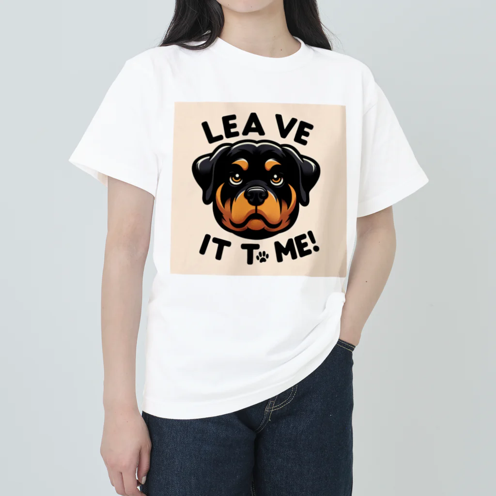 keikei5の力強い表情を見せるロットワイラー🐾 ヘビーウェイトTシャツ