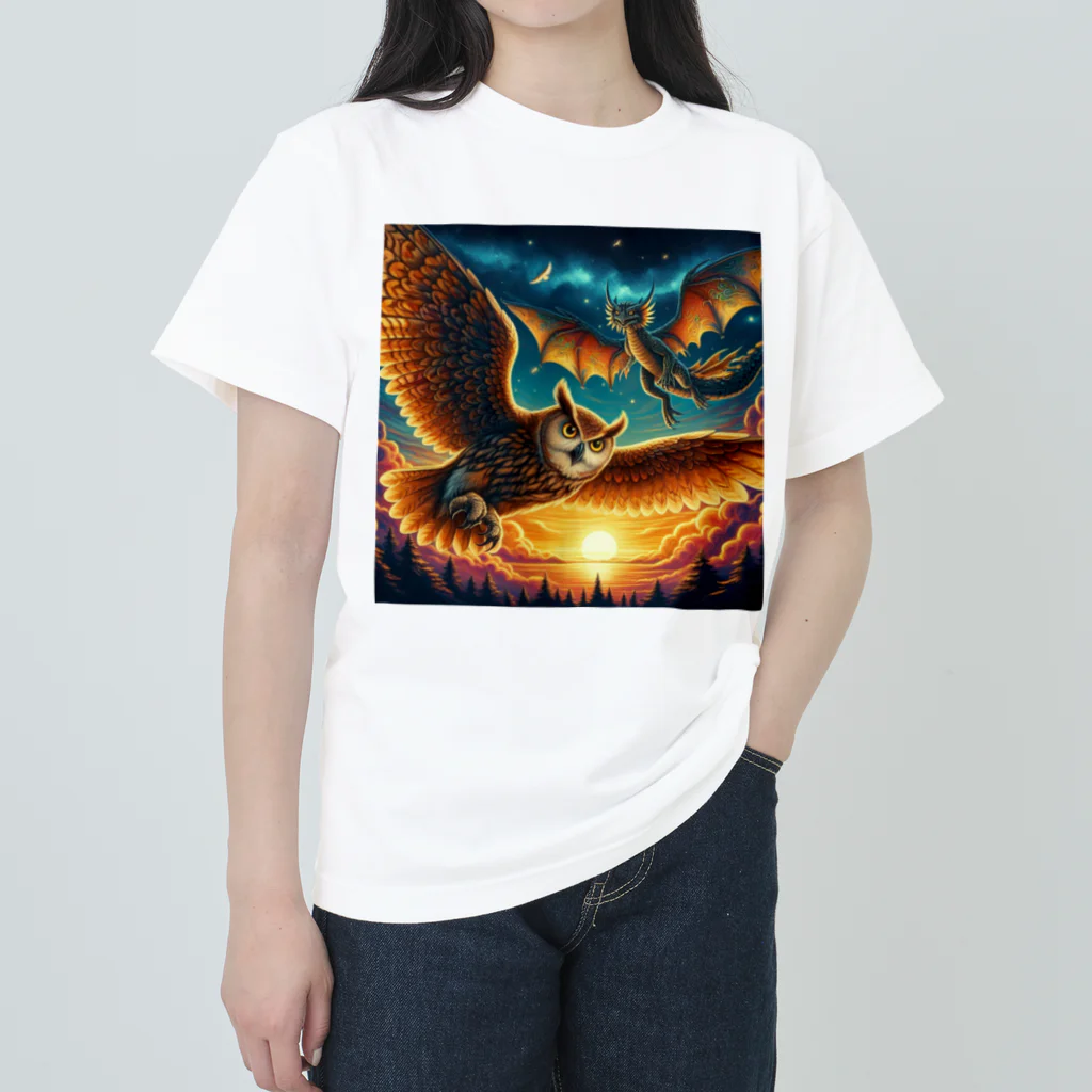 万事屋のフクロウとドラゴンが空中散歩中 ヘビーウェイトTシャツ