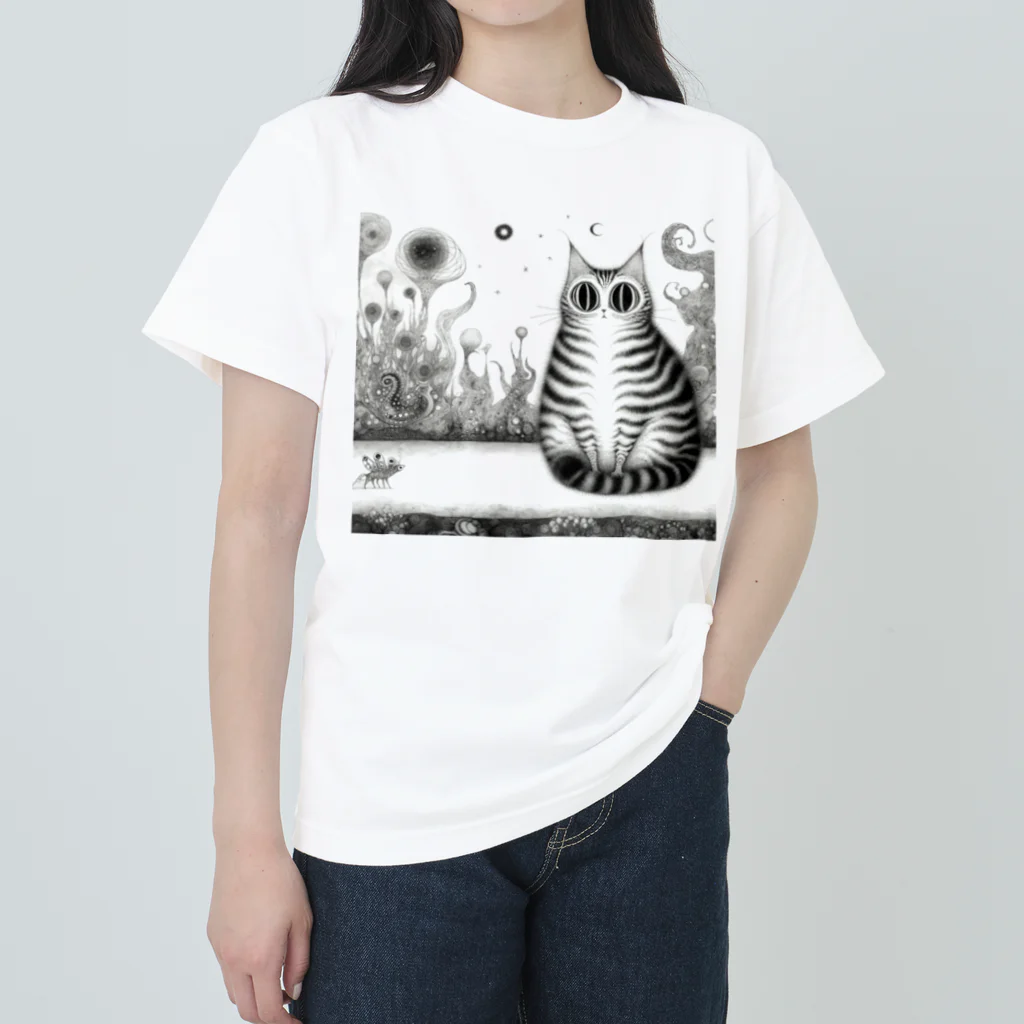 暴走三輪車のクリクリおめめの不思議猫ちゃん Heavyweight T-Shirt