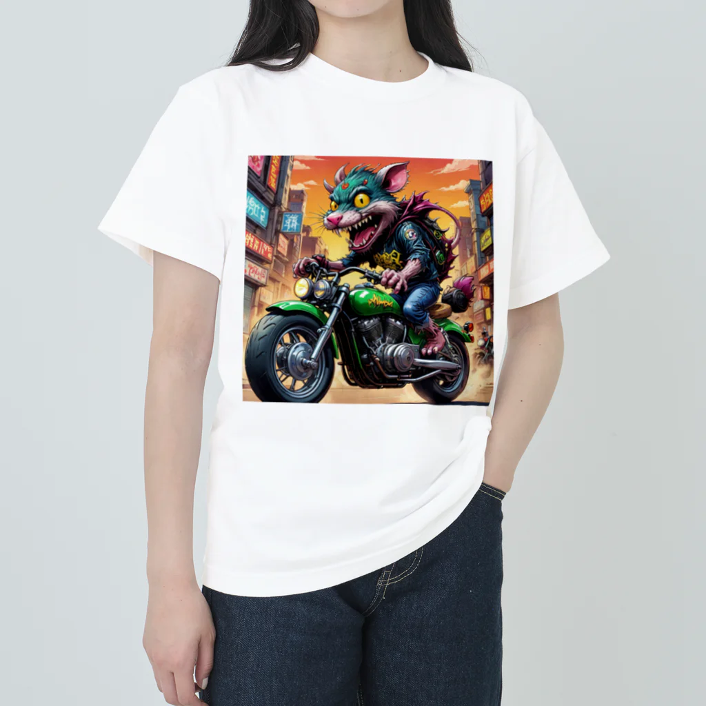 LEAD !のかわいくてクールなモンスターがアメリカンスタイルのバイクに乗っている様子 Heavyweight T-Shirt