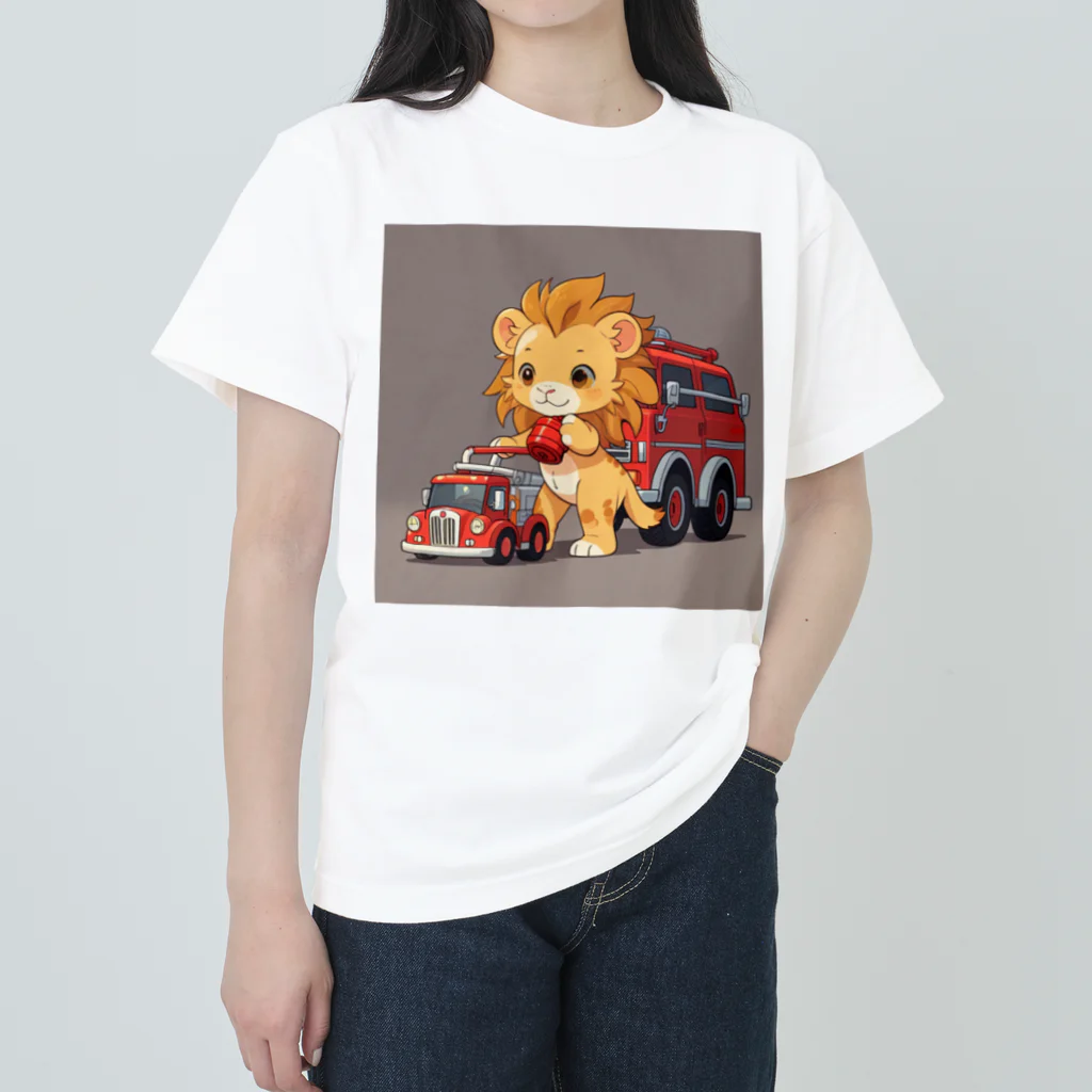 ganeshaの可愛いライオンとおもちゃの消防車 ヘビーウェイトTシャツ