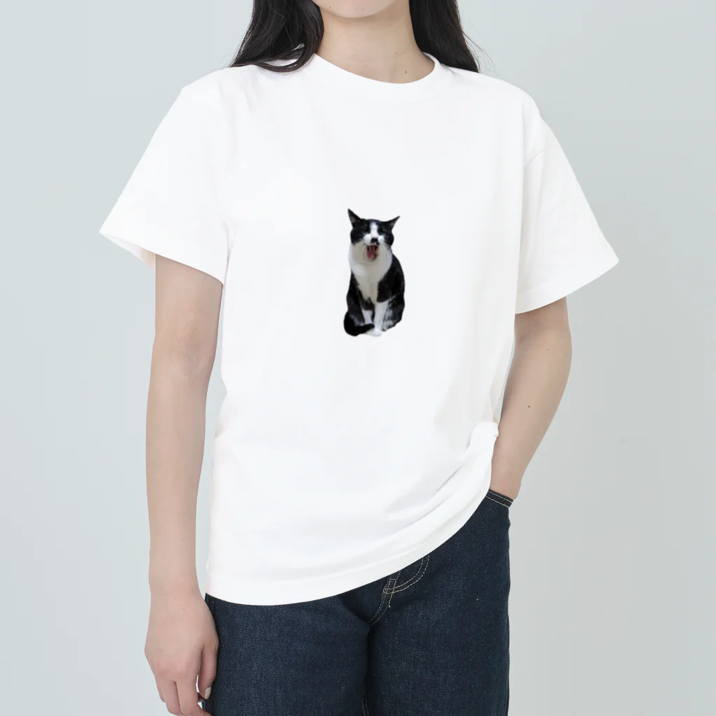 Aさん@😺里親募集中の白黒猫のあくび Heavyweight T-Shirt