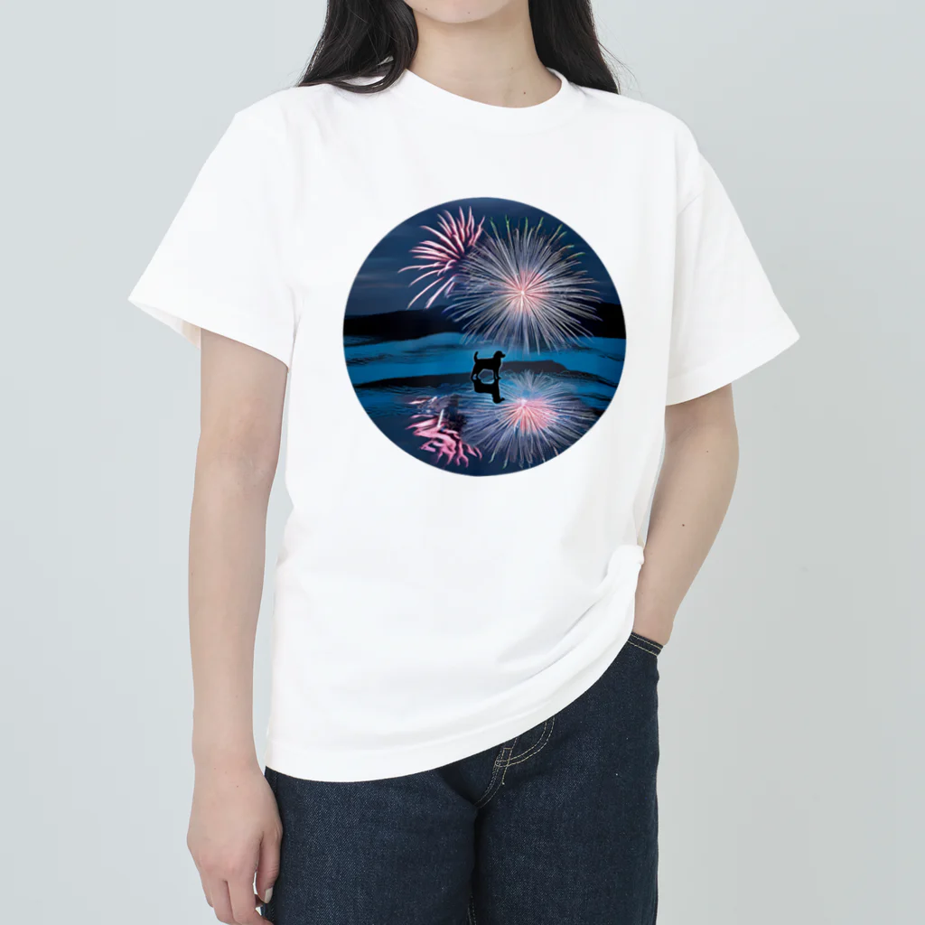 million-mindの犬だって花火鑑賞する Heavyweight T-Shirt