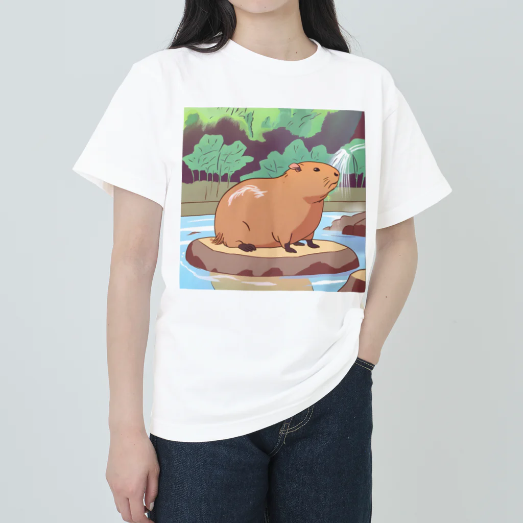 アマサキの癒しのアニメ調カピパラ ヘビーウェイトTシャツ