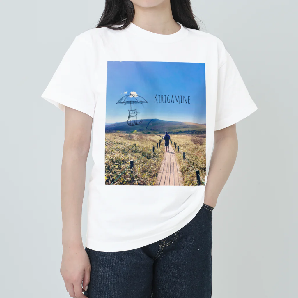 くしゃくしゃブルドッグの山絵 百名山 ネコと霧ヶ峰 ヘビーウェイトTシャツ