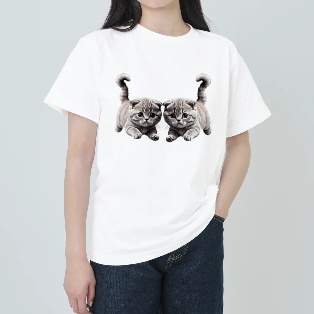 猫は正義♡のやんちゃな子猫 ヘビーウェイトTシャツ