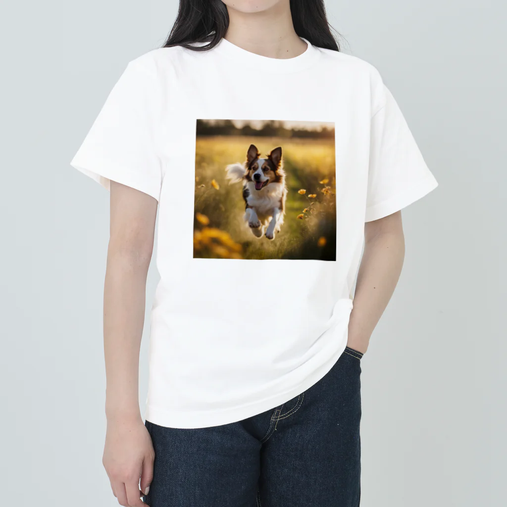 zigerparkのお花畑を駆ける犬 ヘビーウェイトTシャツ