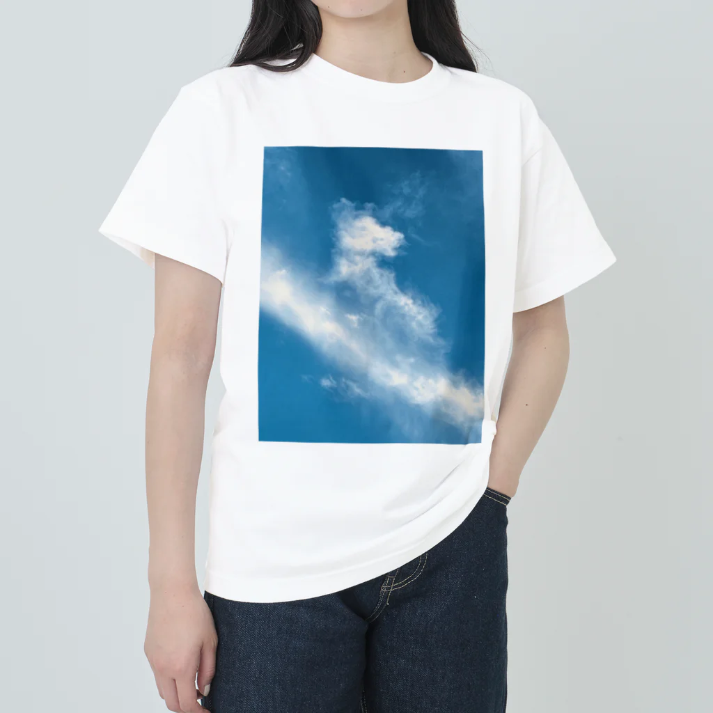 IMABURAIのClimbing the clouds ヘビーウェイトTシャツ