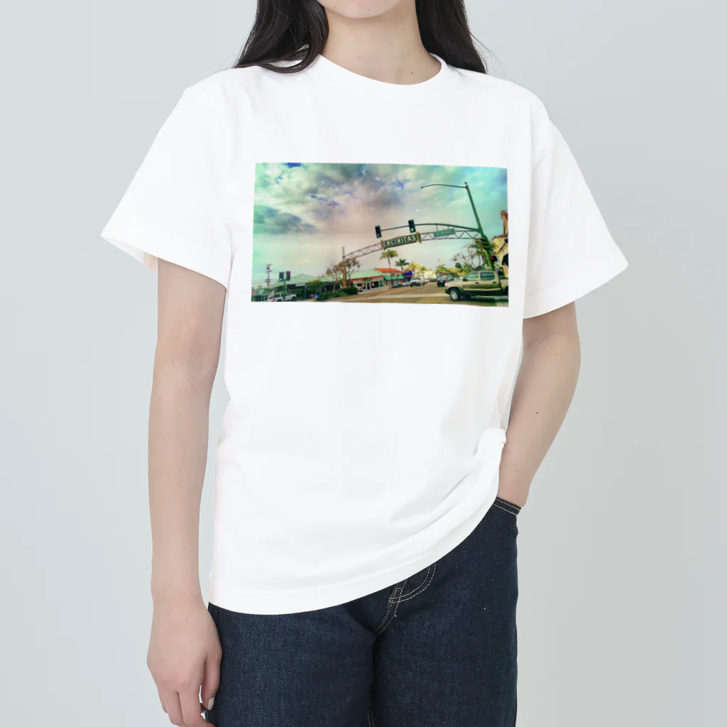 ニブイチ屋のEncinitas St. Heavyweight T-Shirt