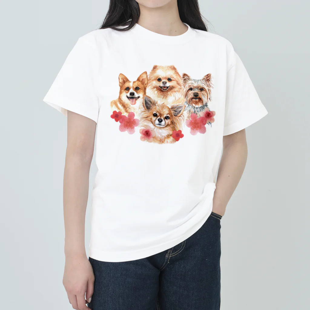 SANKAKU DESIGN STOREのお花の似合う小さい犬たち。 Heavyweight T-Shirt