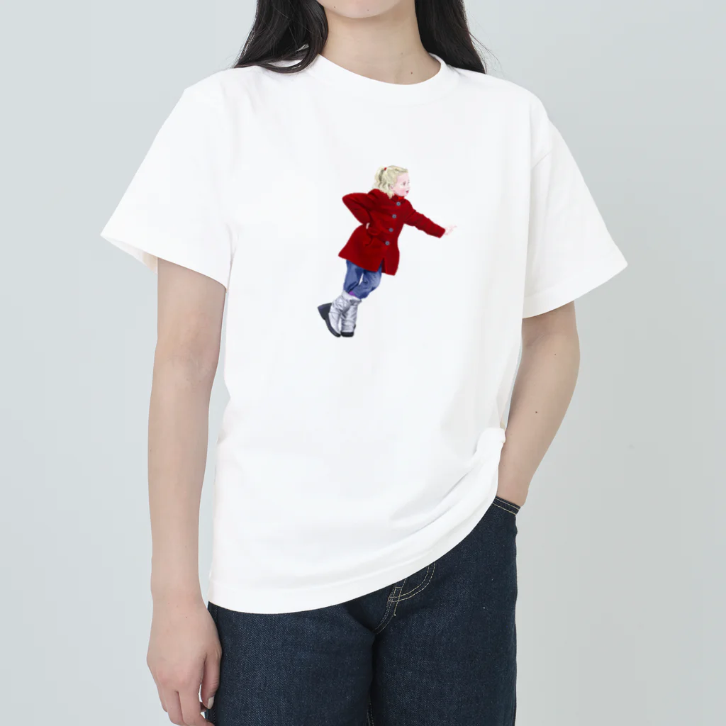 kumiparisのパリの美術館の庭園でポーズをとる女の子 ヘビーウェイトTシャツ