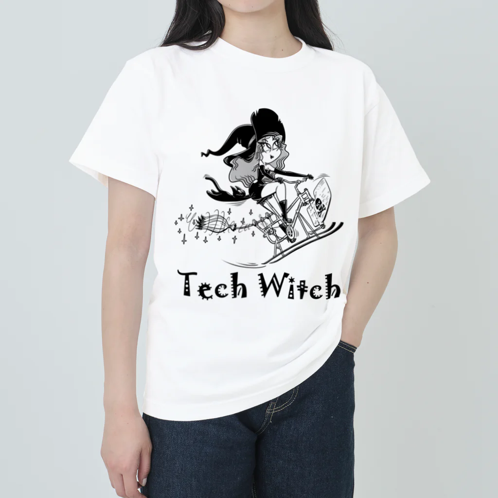 nidan-illustrationの“Tech Witch” Heavyweight T-Shirt