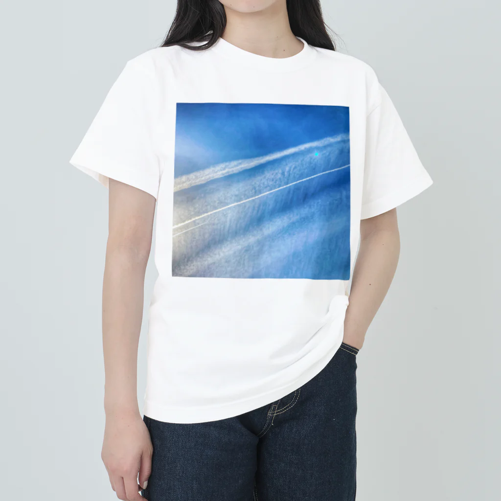 ArtWillの飛行機雲 ヘビーウェイトTシャツ