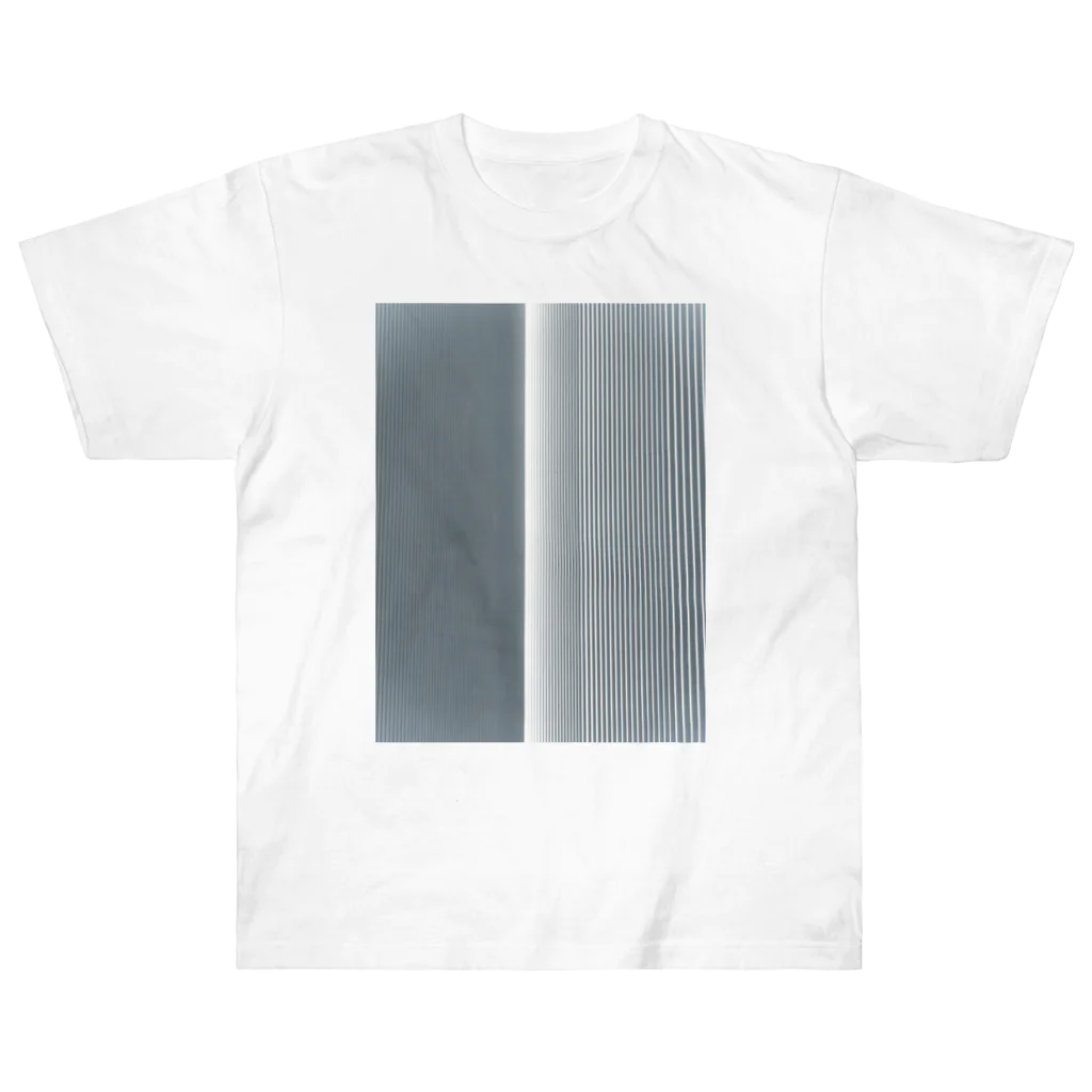 _punyuのverticalさん Heavyweight T-Shirt