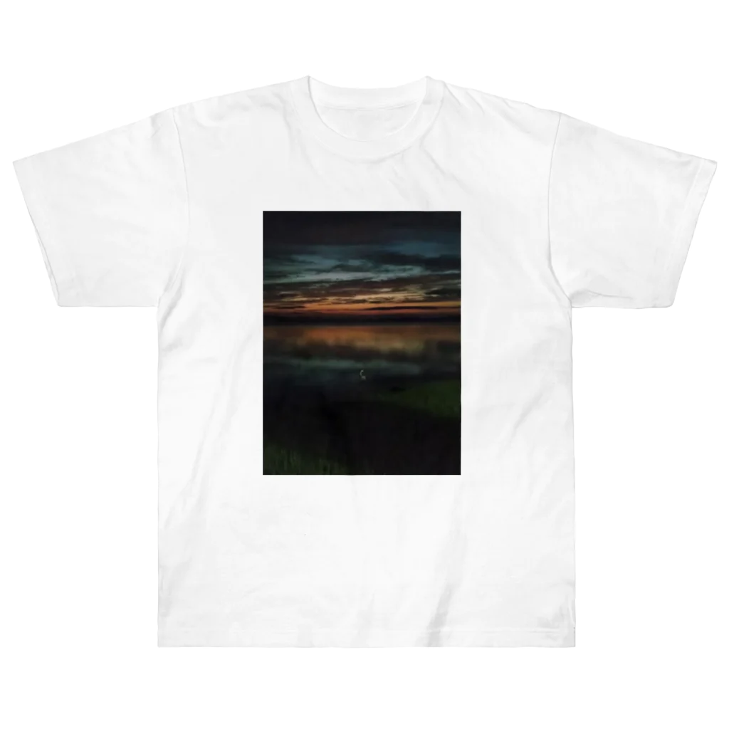 lostの暮れなずむ白鳥 Heavyweight T-Shirt