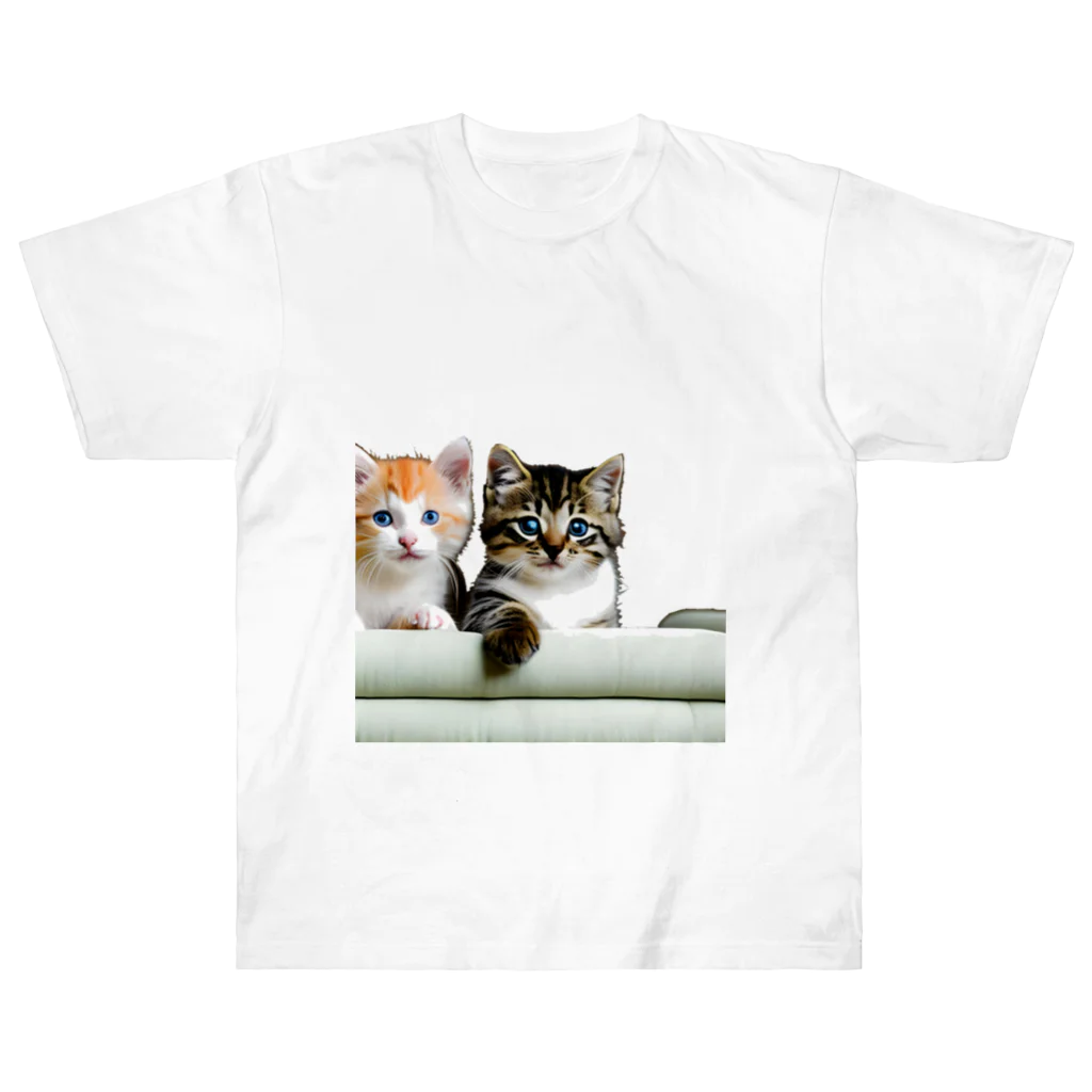 クロネコ宅急便の子猫の微笑み、心のオアシス Heavyweight T-Shirt