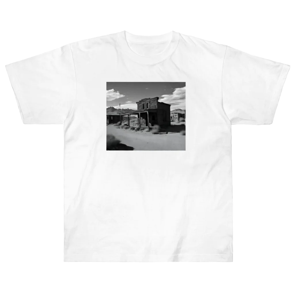 崖っぷちのポニョの"Nostalgia Ville：さびれた町の魅力を感じるグッズ" Heavyweight T-Shirt