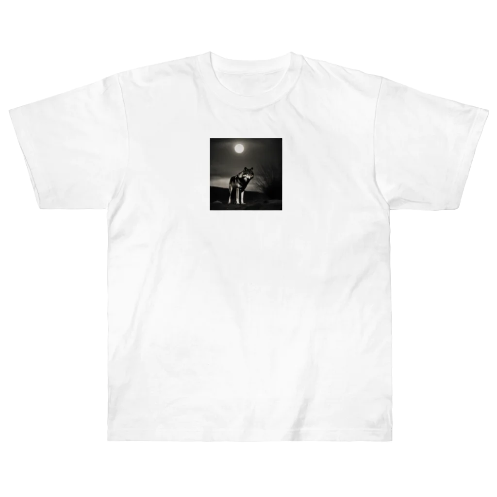 狼ショップの夜の狩人 Heavyweight T-Shirt