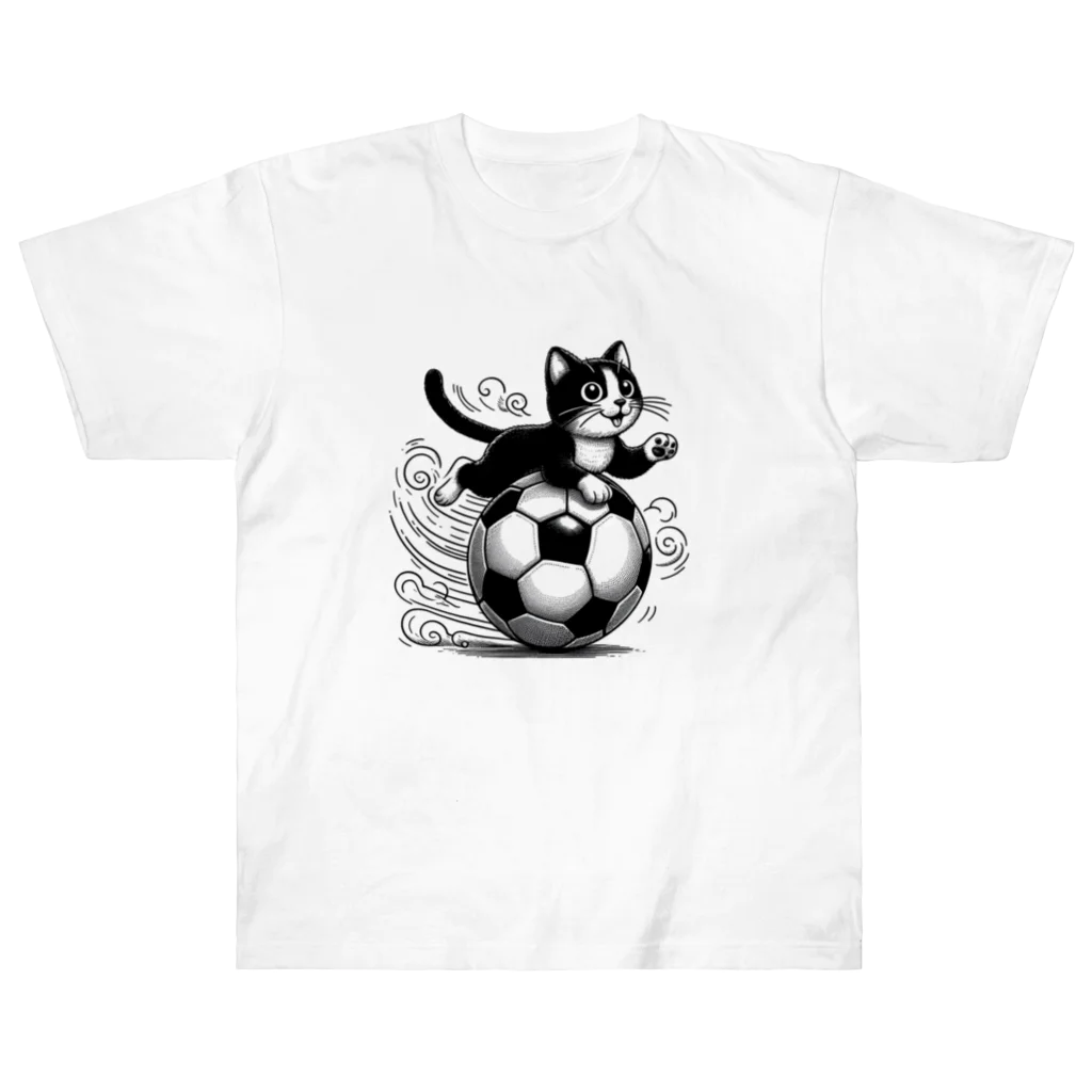 ボールボーイの猫とサッカーボール白黒 Heavyweight T-Shirt