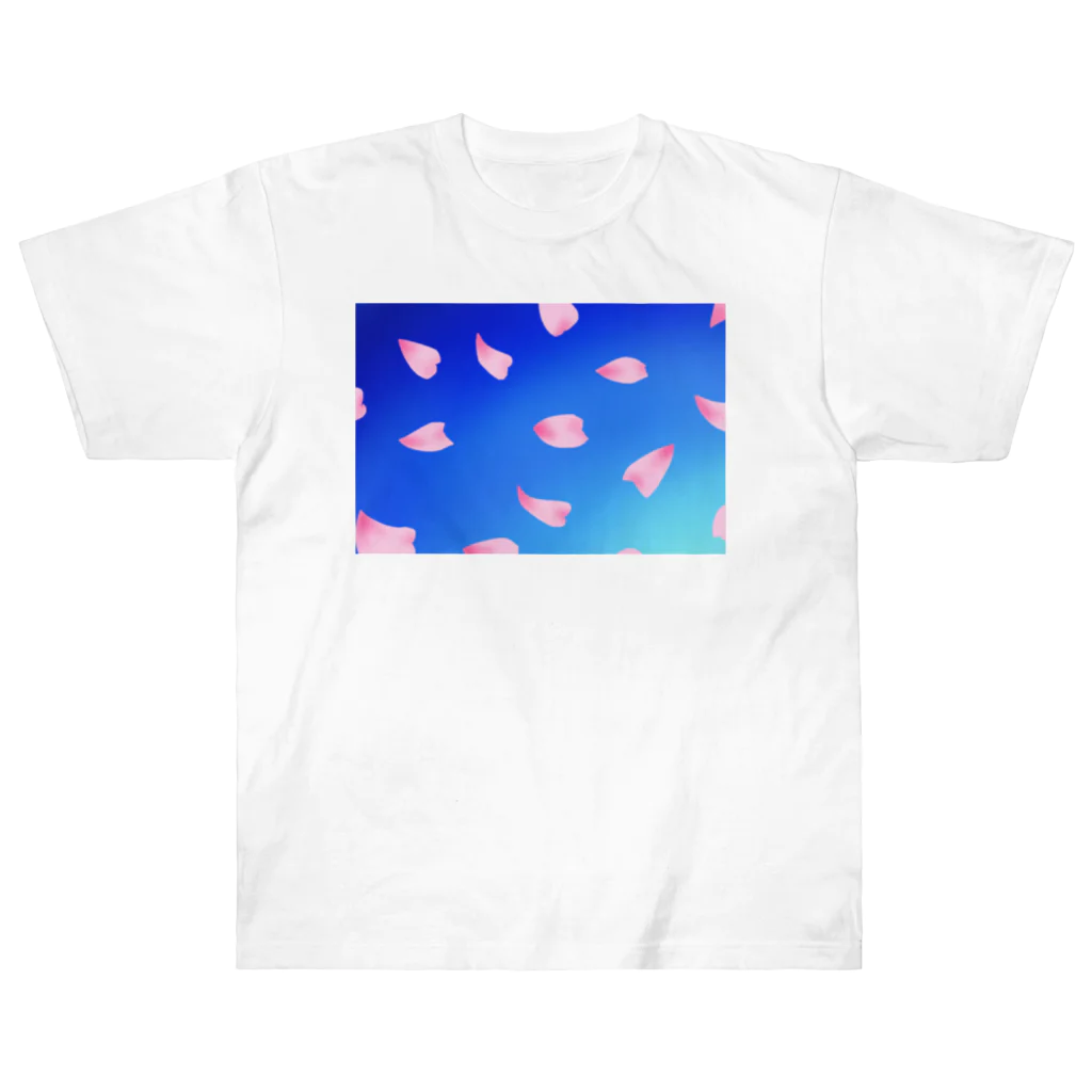 Lily bird（リリーバード）の花びらの舞う青空 Heavyweight T-Shirt