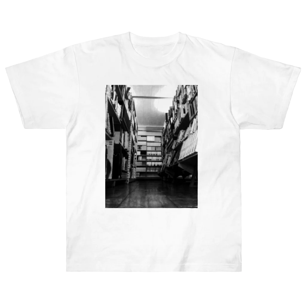 休憩時間のbooks Heavyweight T-Shirt