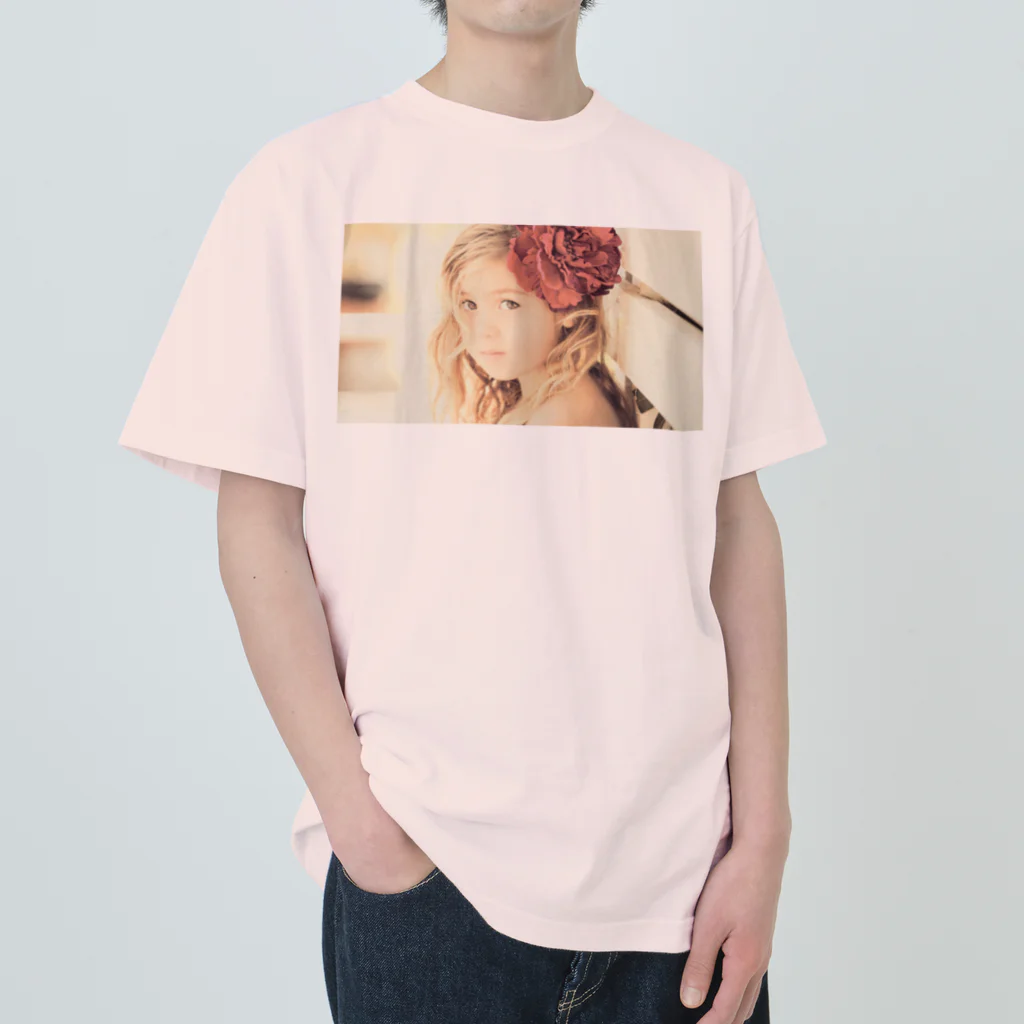 poppy22のセピアなフラワーガール ヘビーウェイトTシャツ