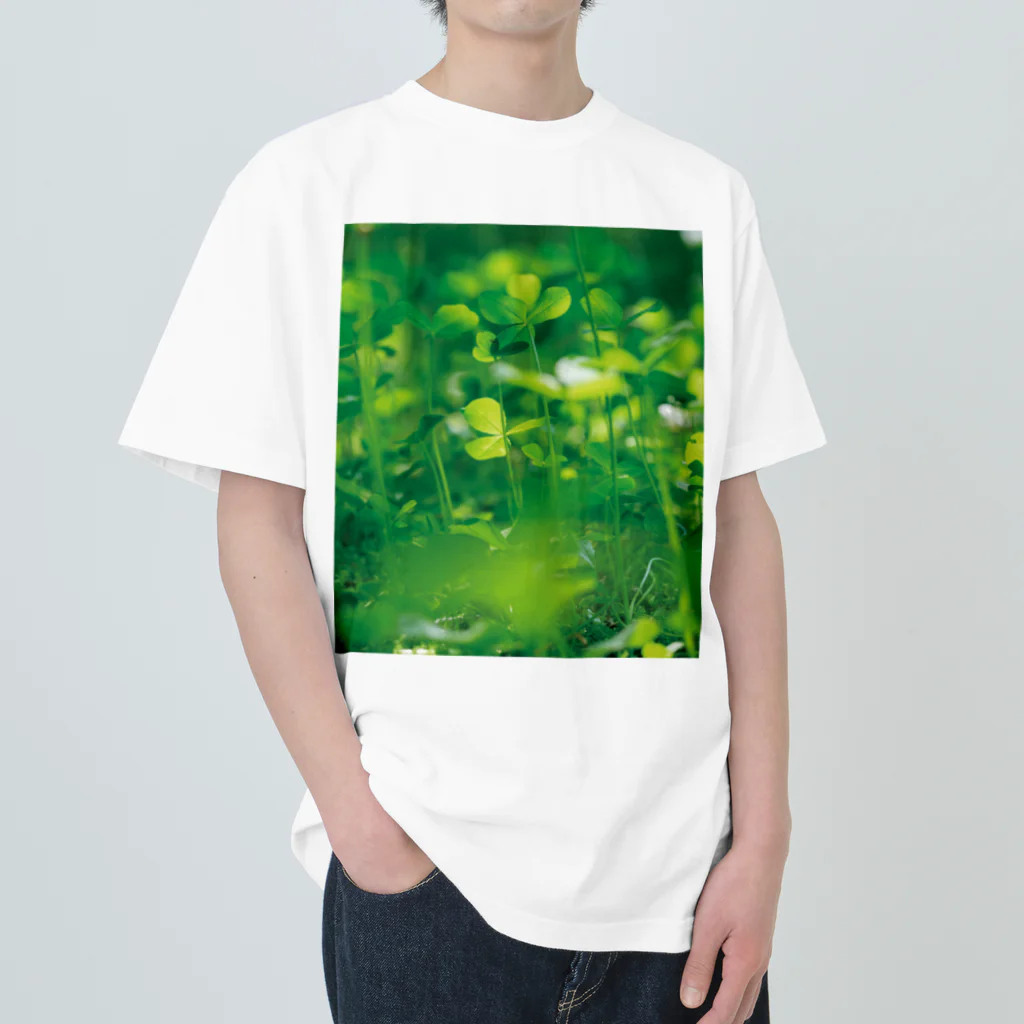 akane_art（茜音工房）の癒しの風景（クローバー） Heavyweight T-Shirt