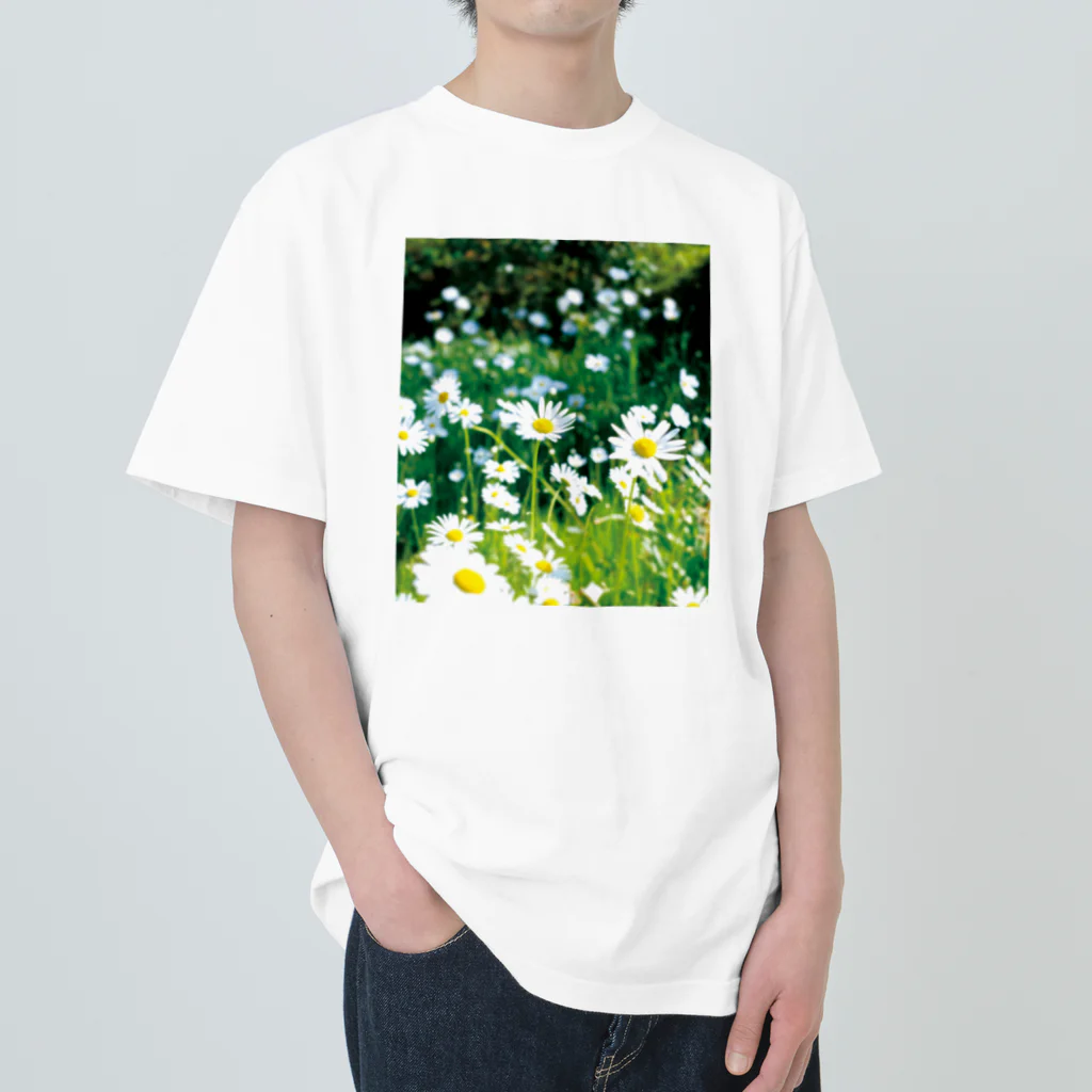 akane_art（茜音工房）の癒しの風景（シャスタデイジー） Heavyweight T-Shirt