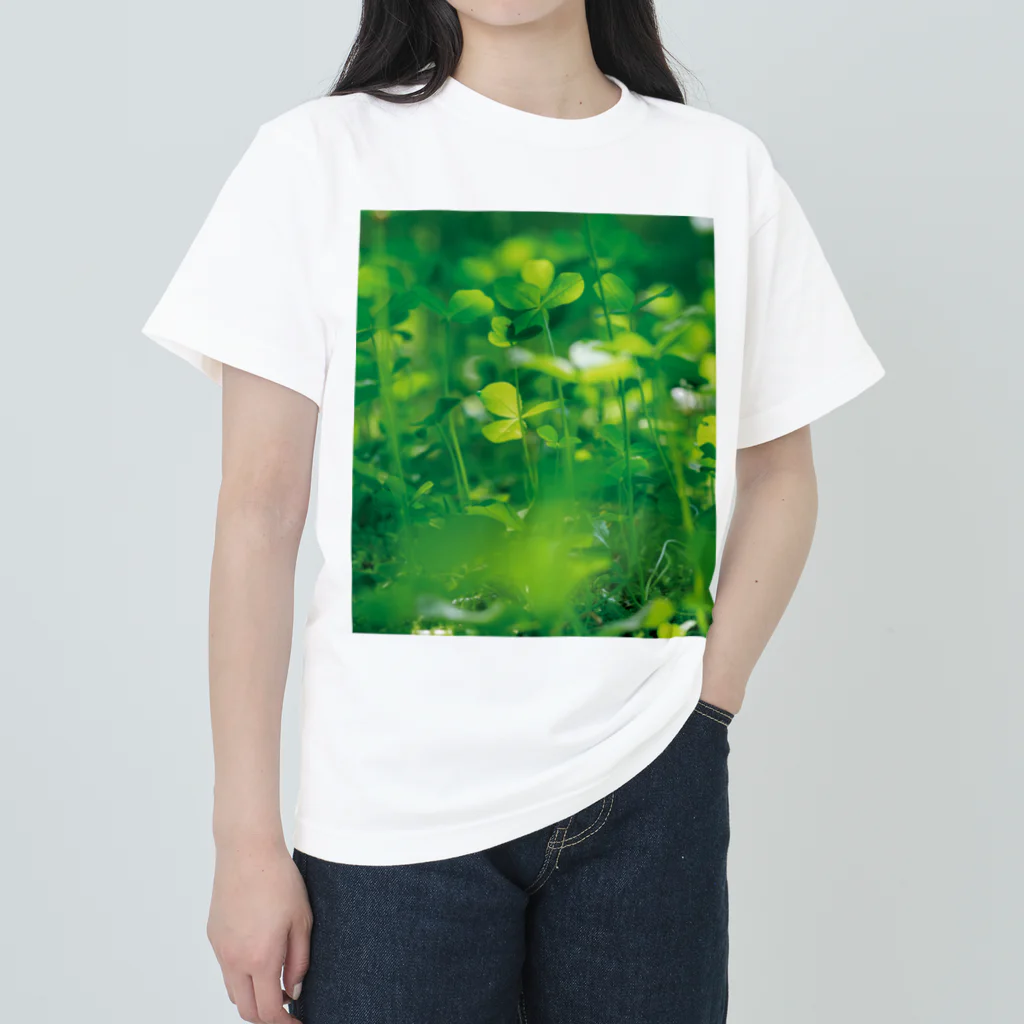 akane_art（茜音工房）の癒しの風景（クローバー） ヘビーウェイトTシャツ