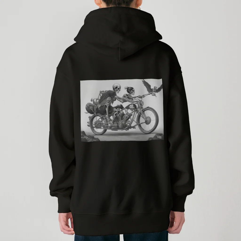 Skull sectionのバイクとドクロ（黒メイン） ヘビーウェイトジップパーカー