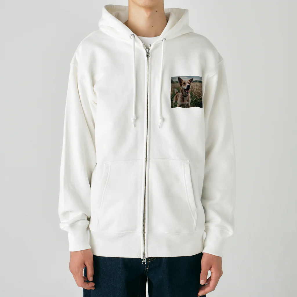 kokin0の畑で微笑む犬 dog smailing in the ground Heavyweight Zip Hoodie