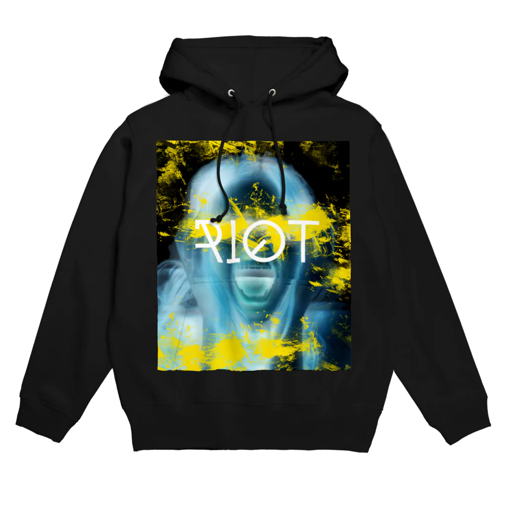 uniのRIOT Hoodie