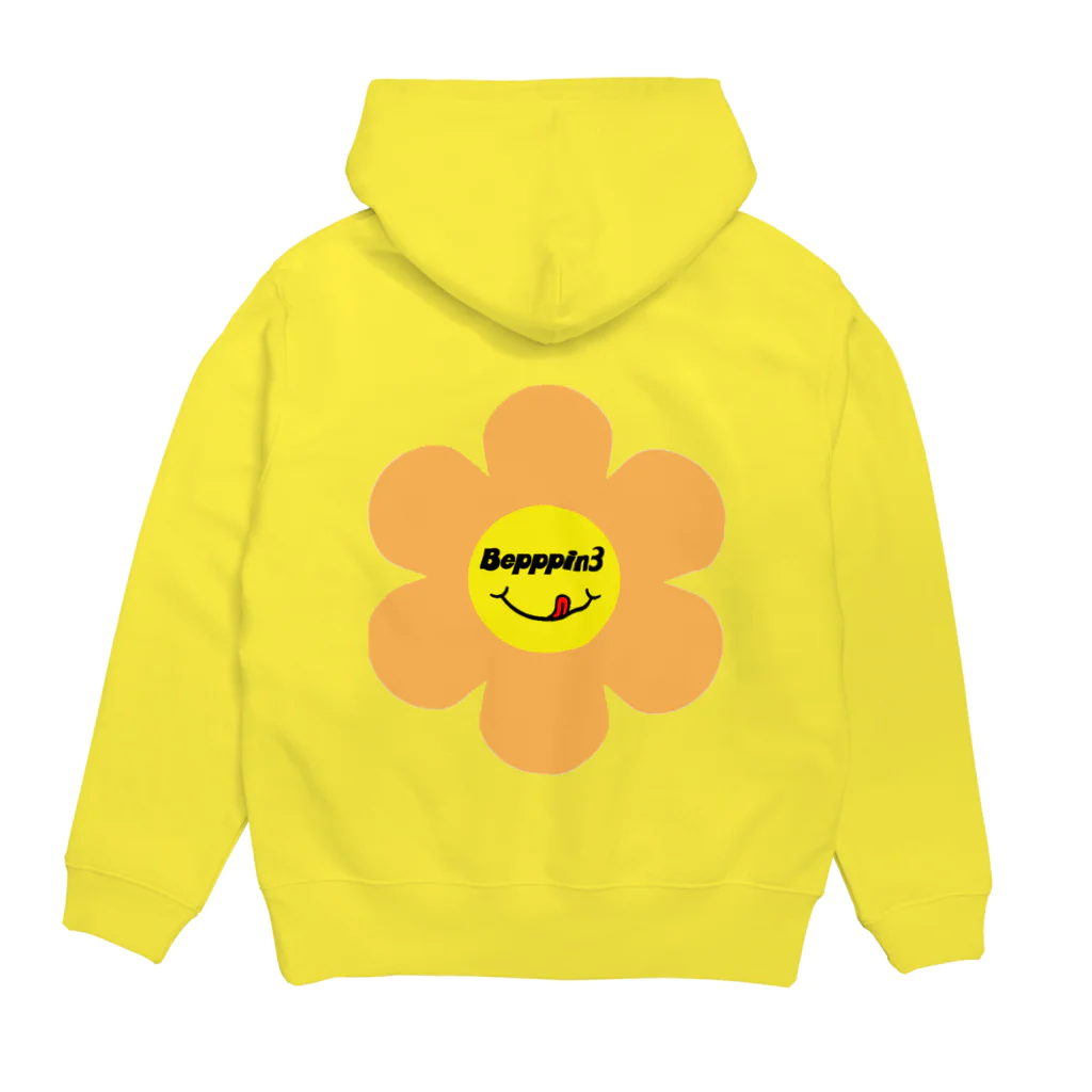 Bepppin3Companyのレトロフラワー★オレンジ Hoodie:back