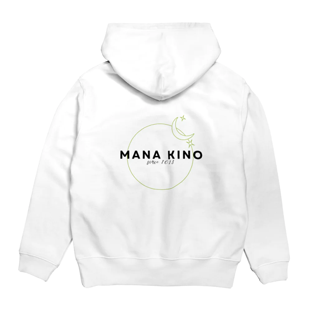 リモデザインスタジオのMANA KINO ロゴ｜MANA KINO パーカーの裏面