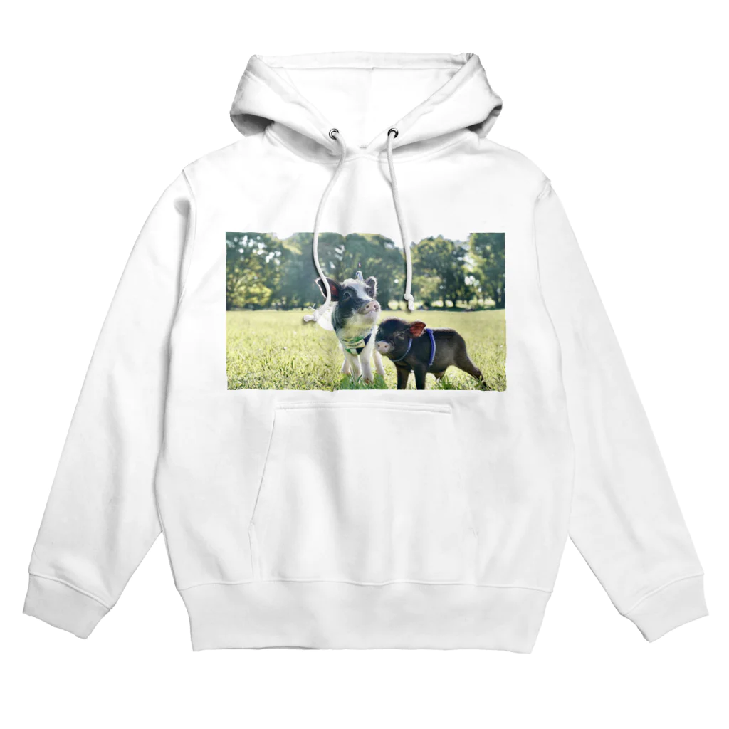 ごまみるくといっしょ🐷🐷💕のごまみるく。公園にて Hoodie