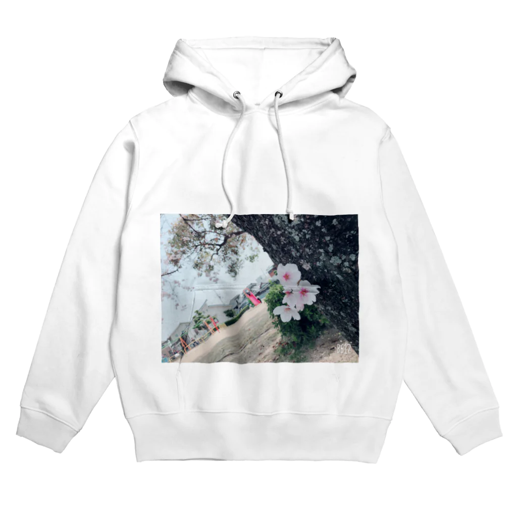 chi--の桜 Hoodie