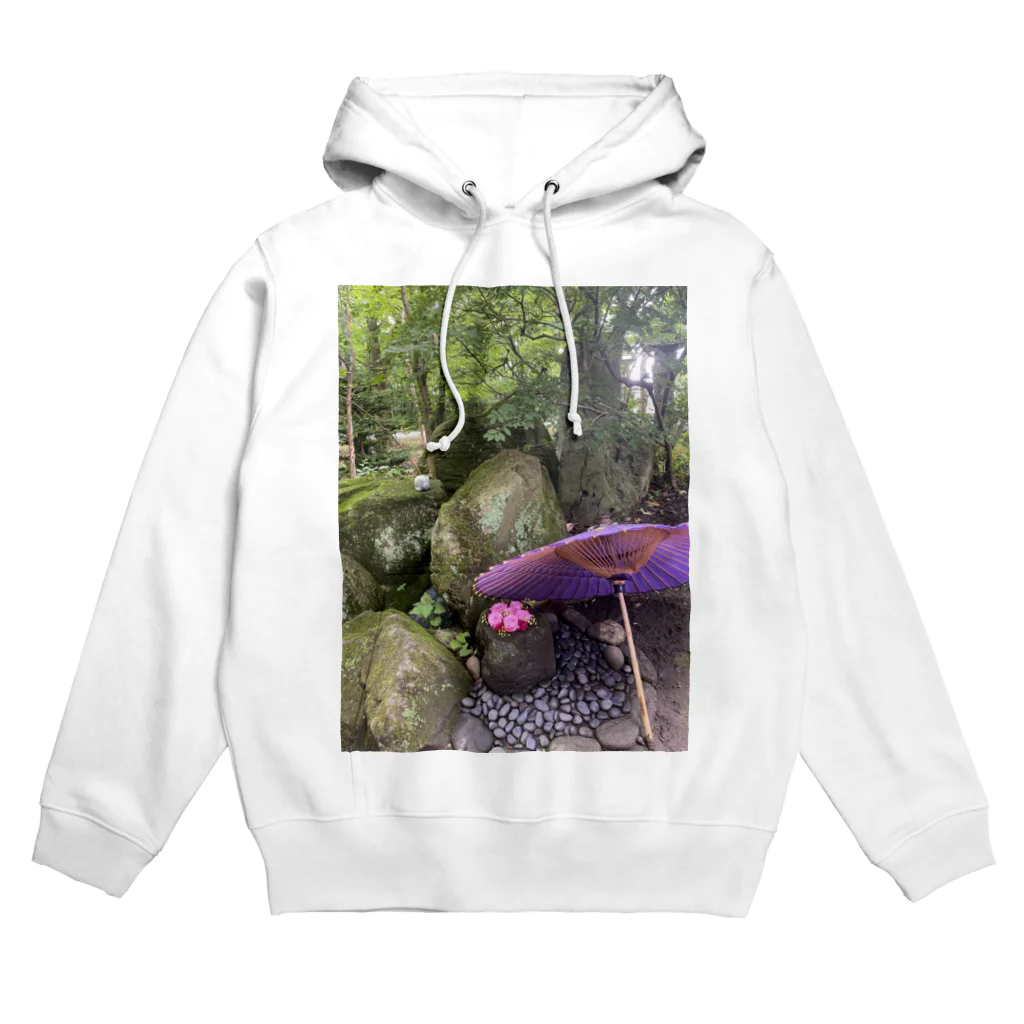 chan kumiの和風パワースポットshrine Hoodie