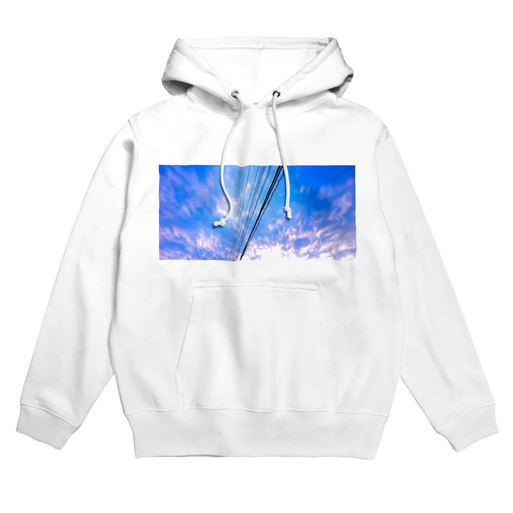 Ushiの夕暮れどきの青空 Hoodie