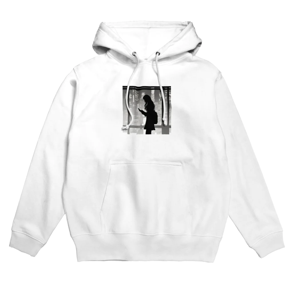 しるえっとのスマホを操作するエモーショナルな雰囲気の女性 Hoodie