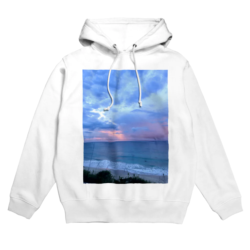 mariteriaの夕暮れの海 Hoodie