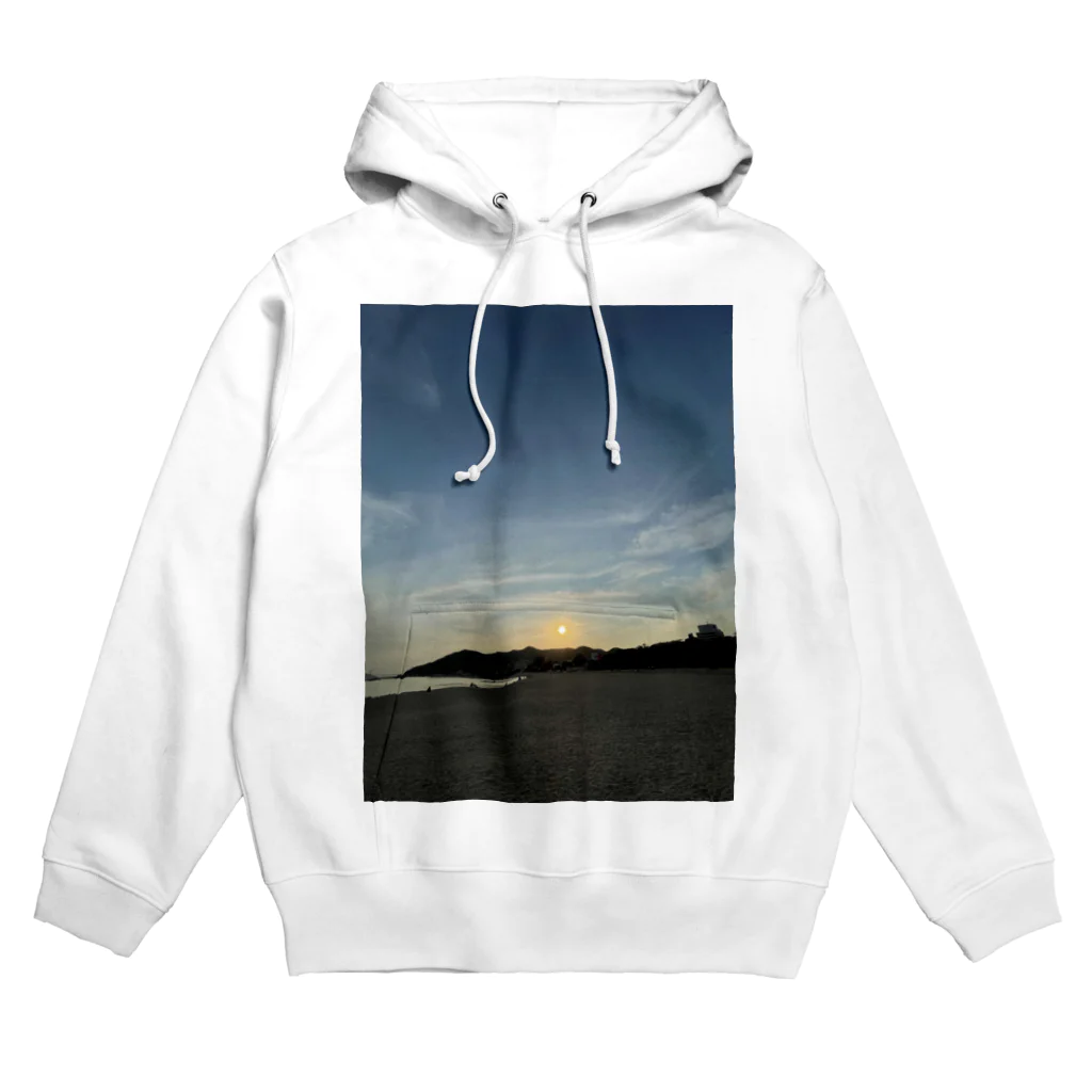 t-Lのsea Hoodie