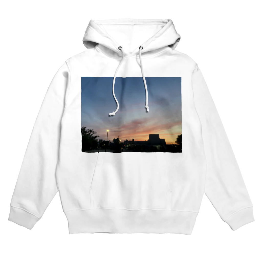 さちの部屋のとある日の夕焼け Hoodie