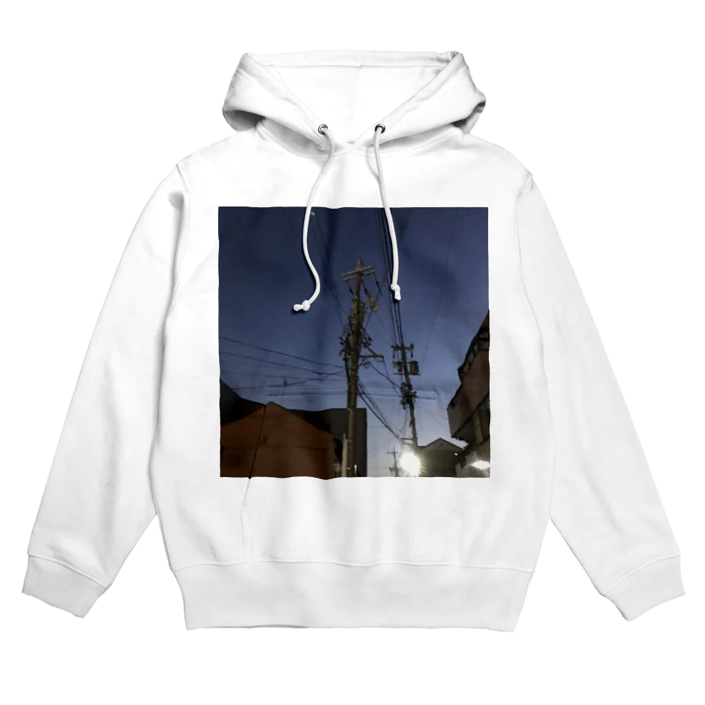 屋根川の夜と電柱 Hoodie